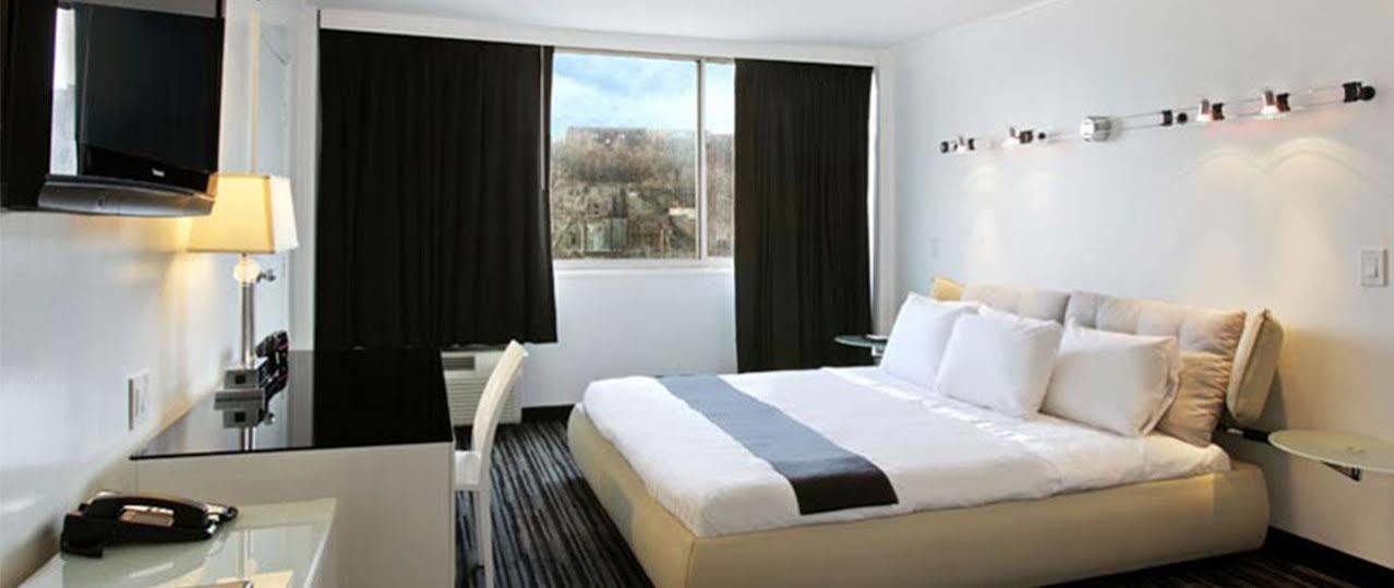 Meadowlands View Hotel North Bergen Buitenkant foto